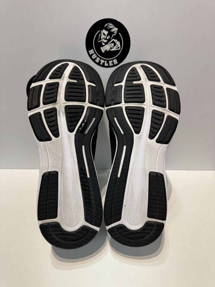 Маратонки ASICS .Номер 45