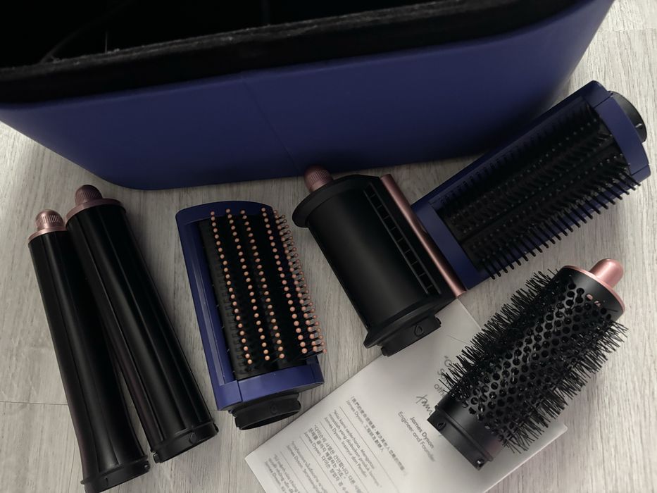 dyson airwrap cu 6 accesorii