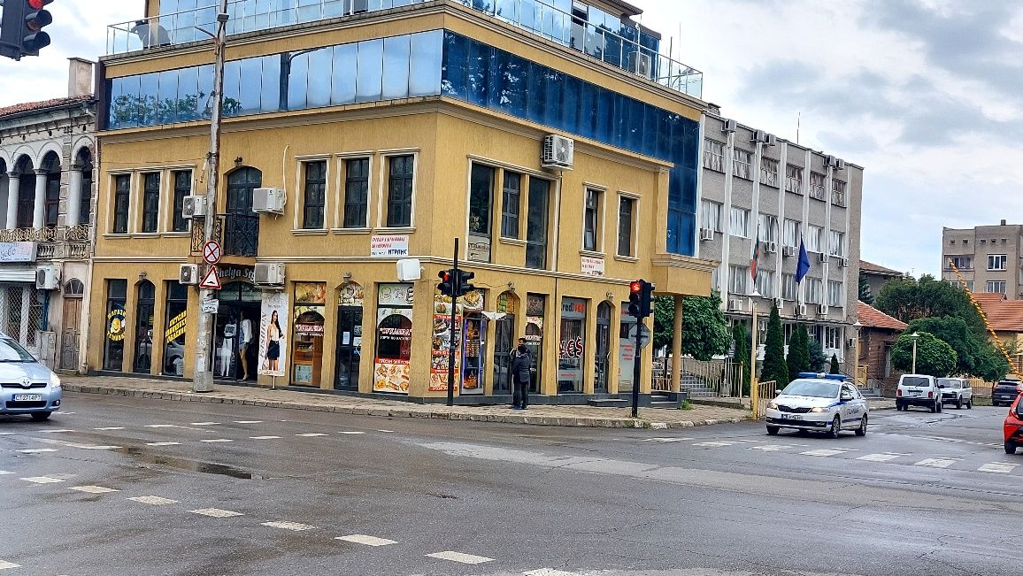 Отдава се магазин под наем