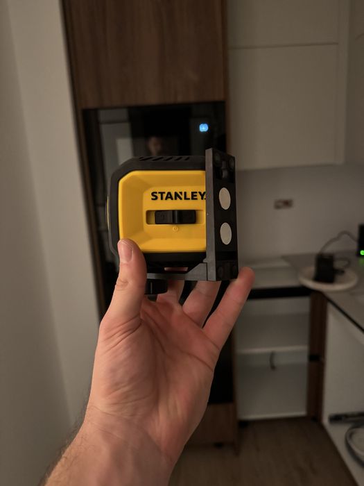 Laser pe 2 axe cu lumina rosie