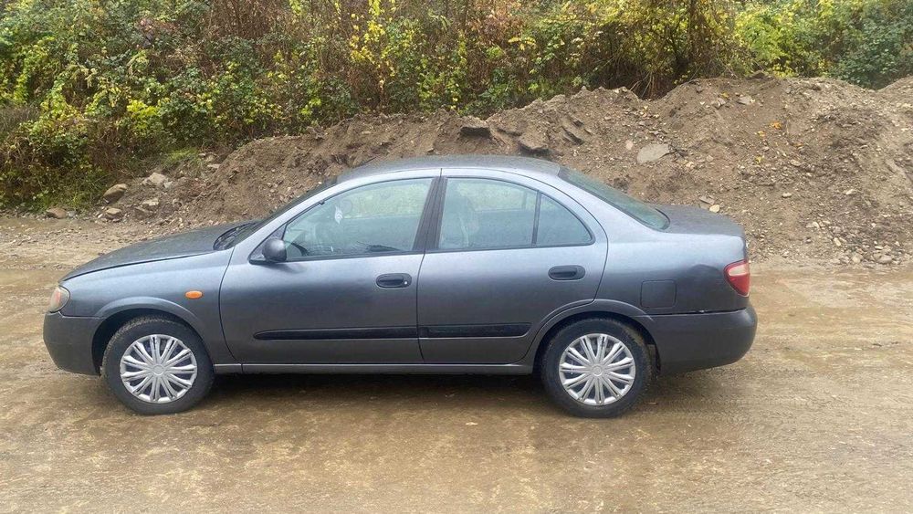 Vand Nissan Almera aflat intr-o stare foarte buna