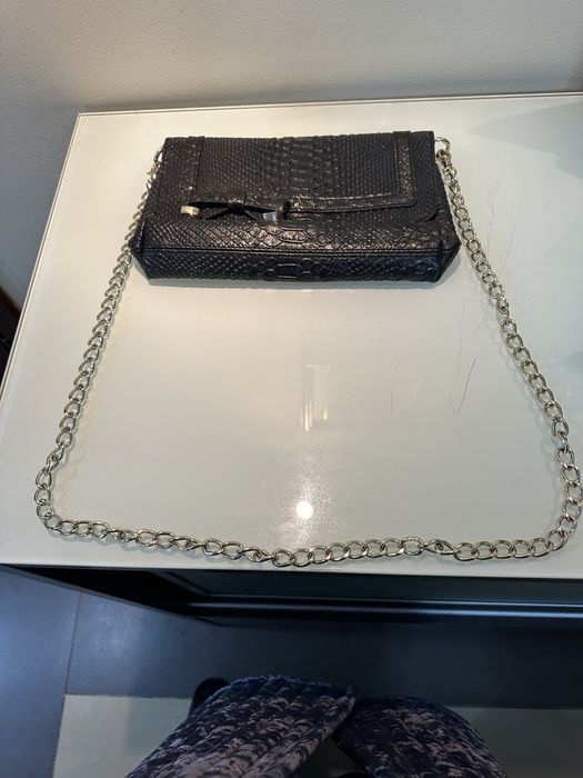 Сумка женская на цепочке черная