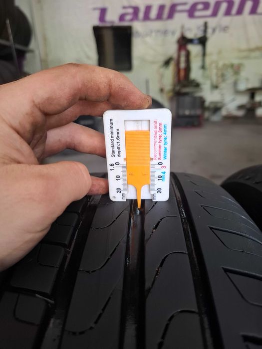 2 Летни гуми Пирели 215/55/17 ДОТ21