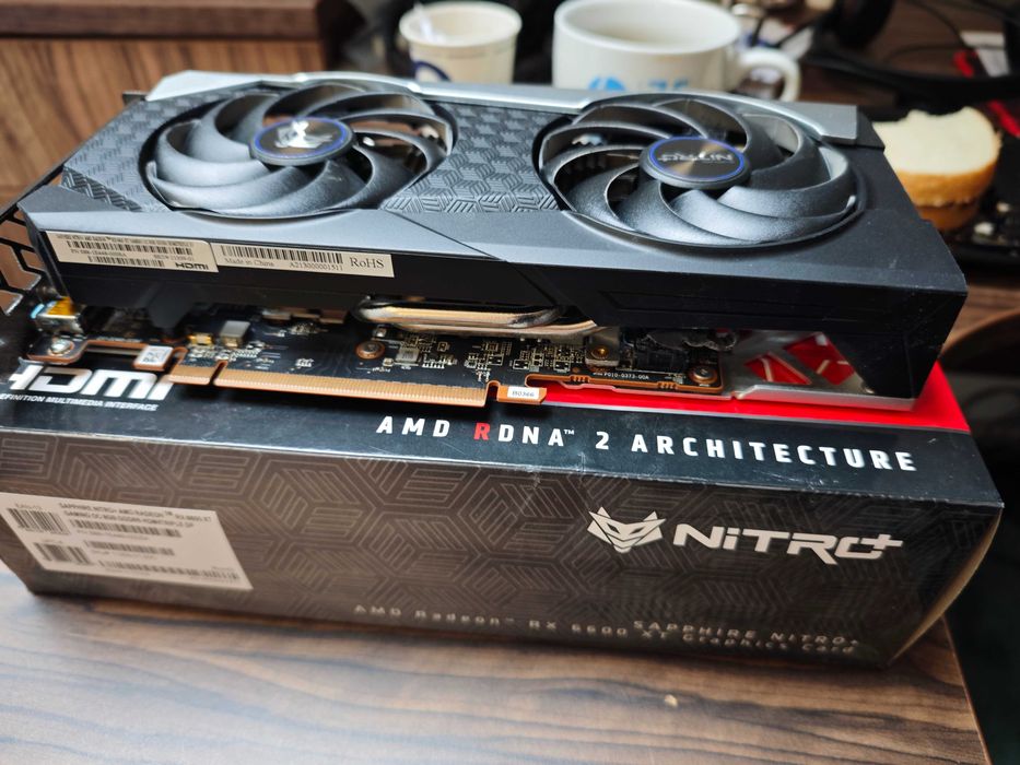 Saphire Radeon RX 6600 XT 8 GB Nitro+