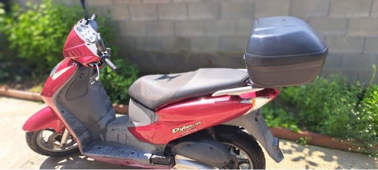 Скутер HONDA 125 кубика