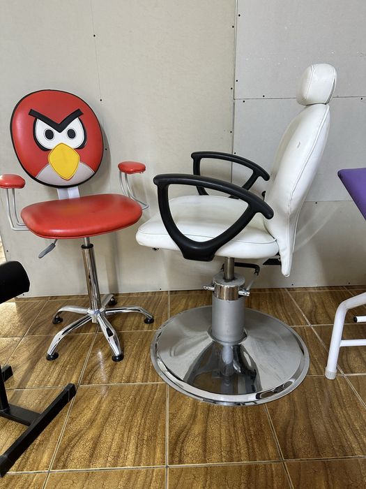 Кресло для стрижек, для салонов