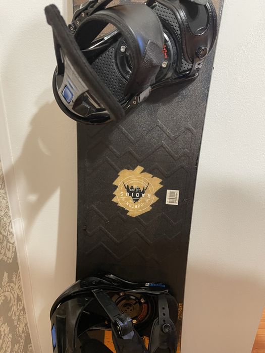 Placa snowboard 150 cm burton radius cu legaturi burton