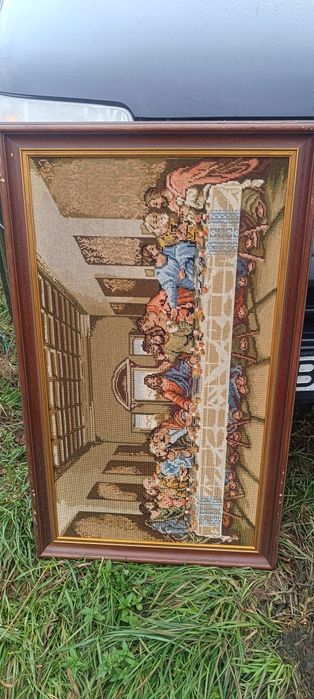 O piesă cusută manual Un vechi și frumos Goblen dimensiuni Mari