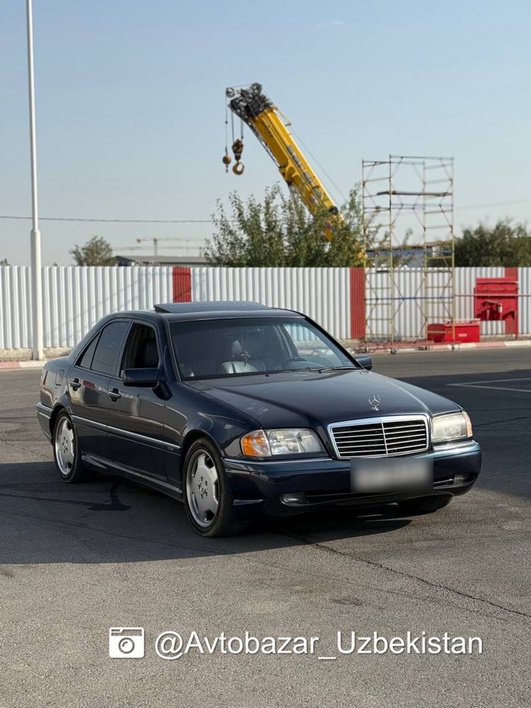 •Mercedes-Benz W202 C320•