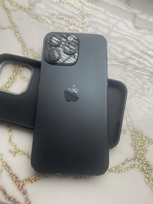 Продам айфон 15 про мах китаи