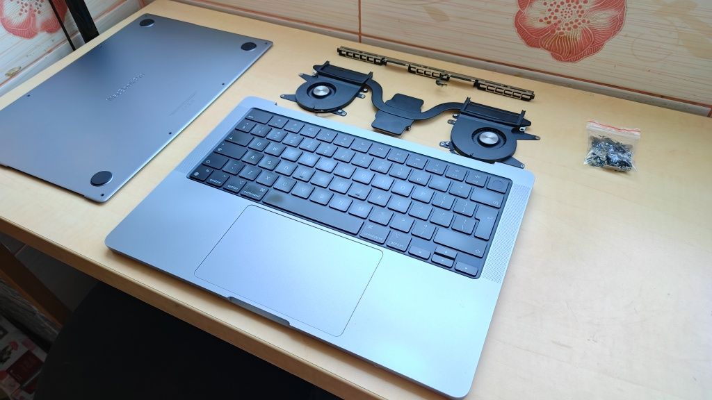 Piese A2442 Macbook PRO 2021_M1_Carcasa_Tastatura_Baterie_Radiatoare