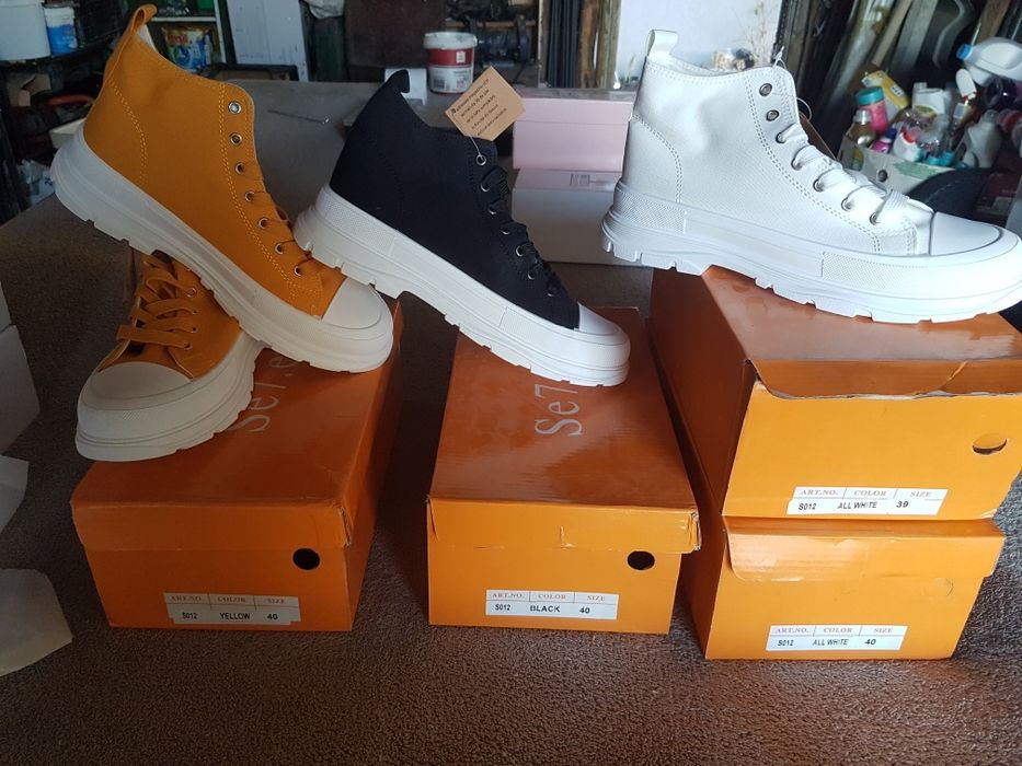 Vand incaltaminte noua  de dama