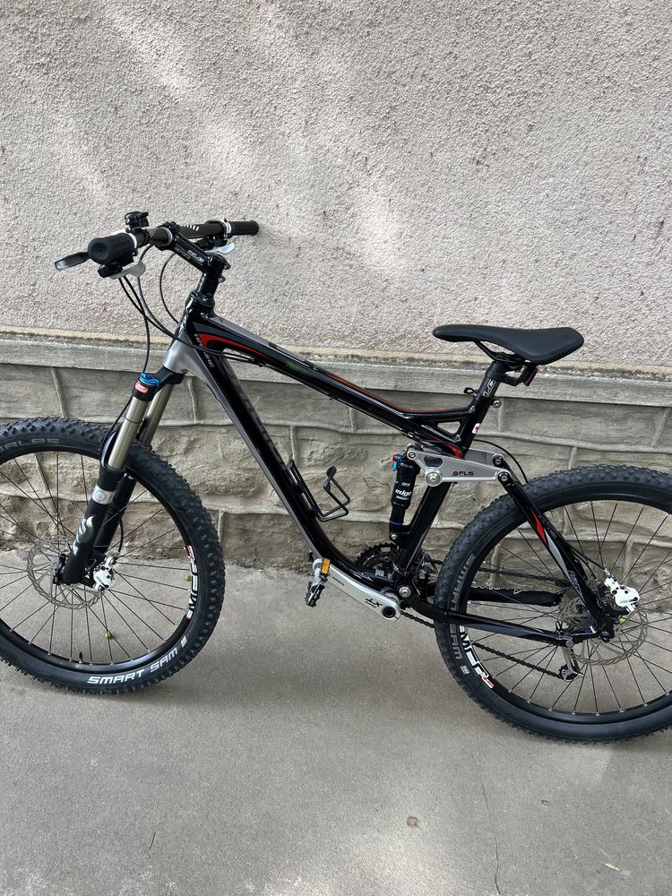 Bicicleta full suspension haibike