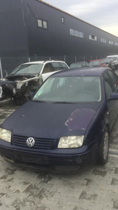 Dezmembram Volkswagen Bora 1.9 TDI tip motor ALH an fabr 2003