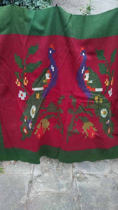 Автентичен ръчно тъкан ковьор за стена