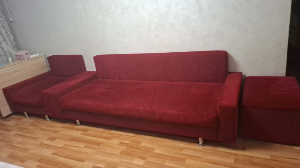 Продается диван, кресло, пуф