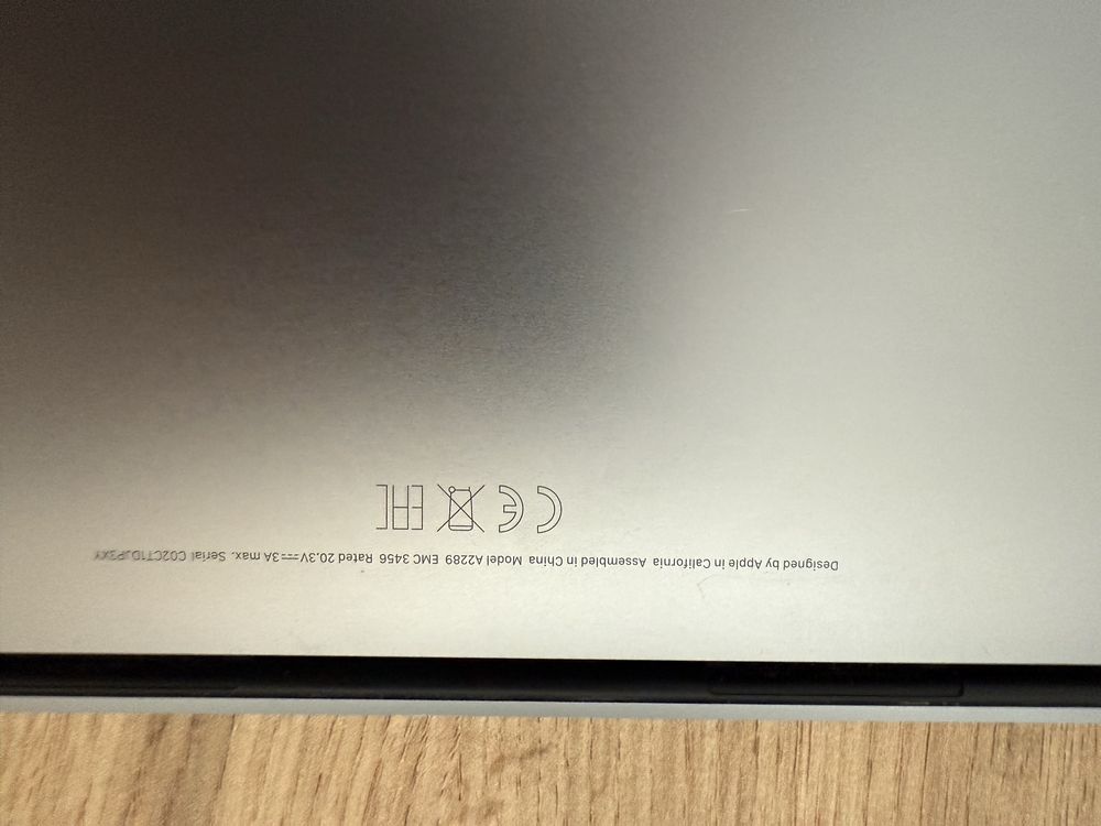 Macbook Pro 2020 13 inch, Intel 5, 256GB