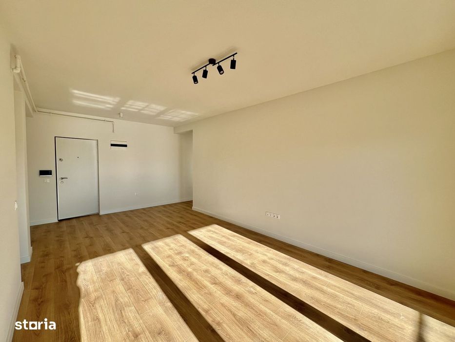 Apartament NOU 3 camere, jaluzele electrice, terasa 10.7 mp, aer cond.