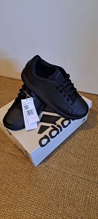 Маратонки Адидас