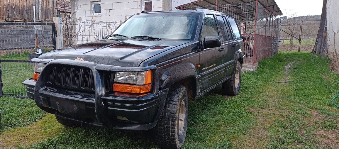 URGENT!!!Vand Jeep Grand Cherokee ZJ 2.5 diesel