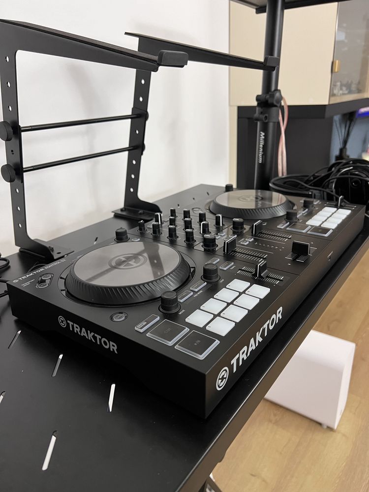 Traktor Kontrol S2 - Garantie si Software incluse