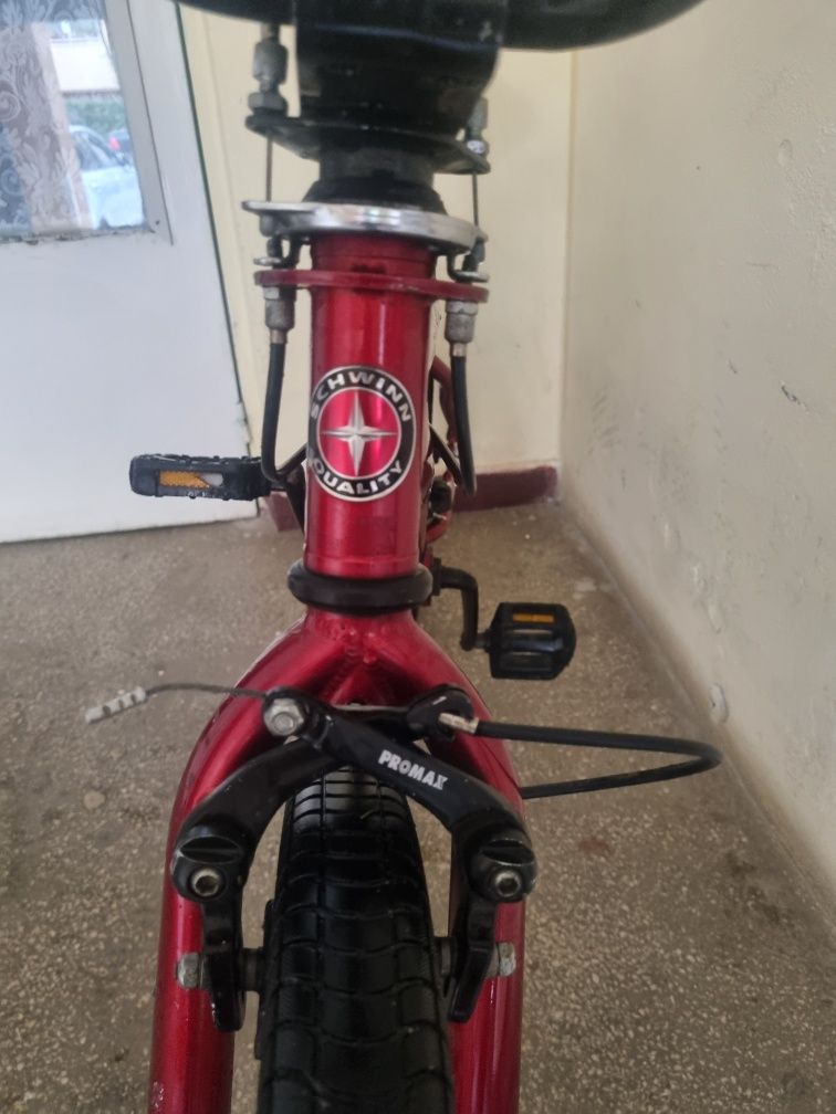 Bicicleta  bmx pentru  tineri