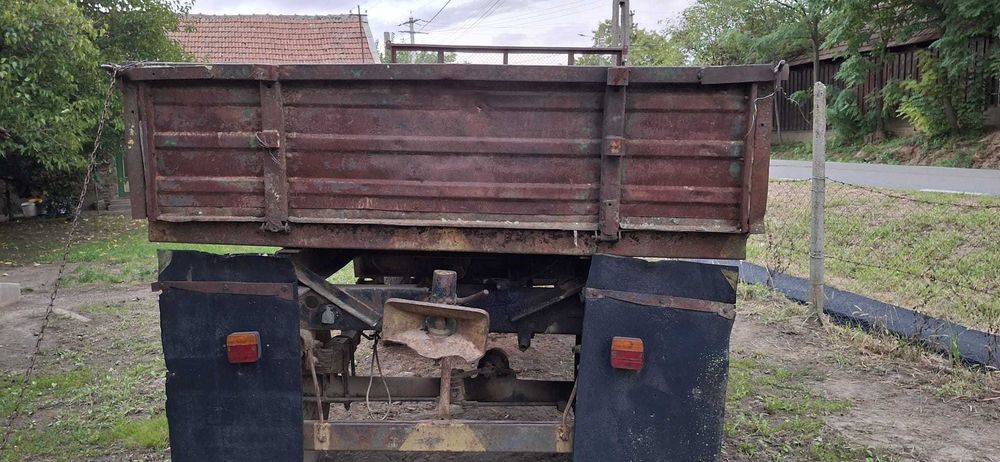 De vânzare, Tractor u650, remorcă, plug, disc agricol și  grapă