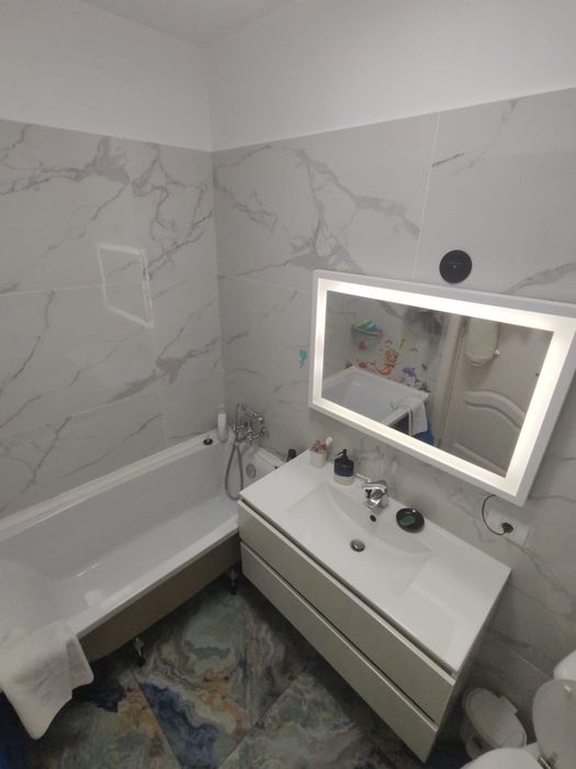 Chirie apartament3 camere constanta