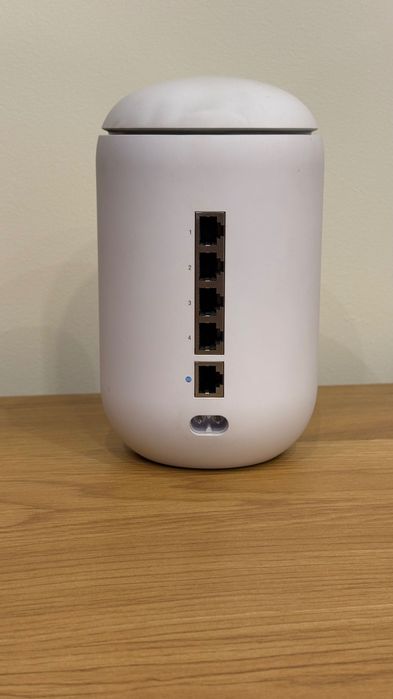 UNIFI Dream Machine – Router Wi-Fi performant – 1100 RON
