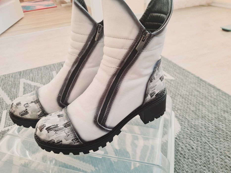 Естествена кожа боти