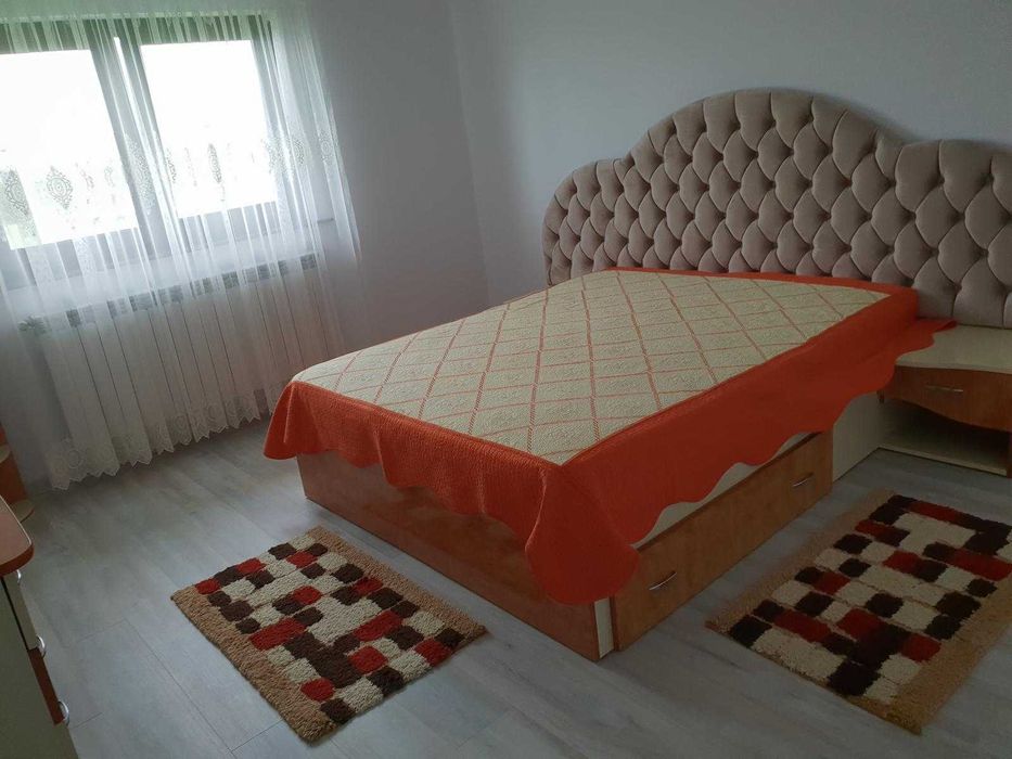 Închiriez apartament tip duplex Rădăuți