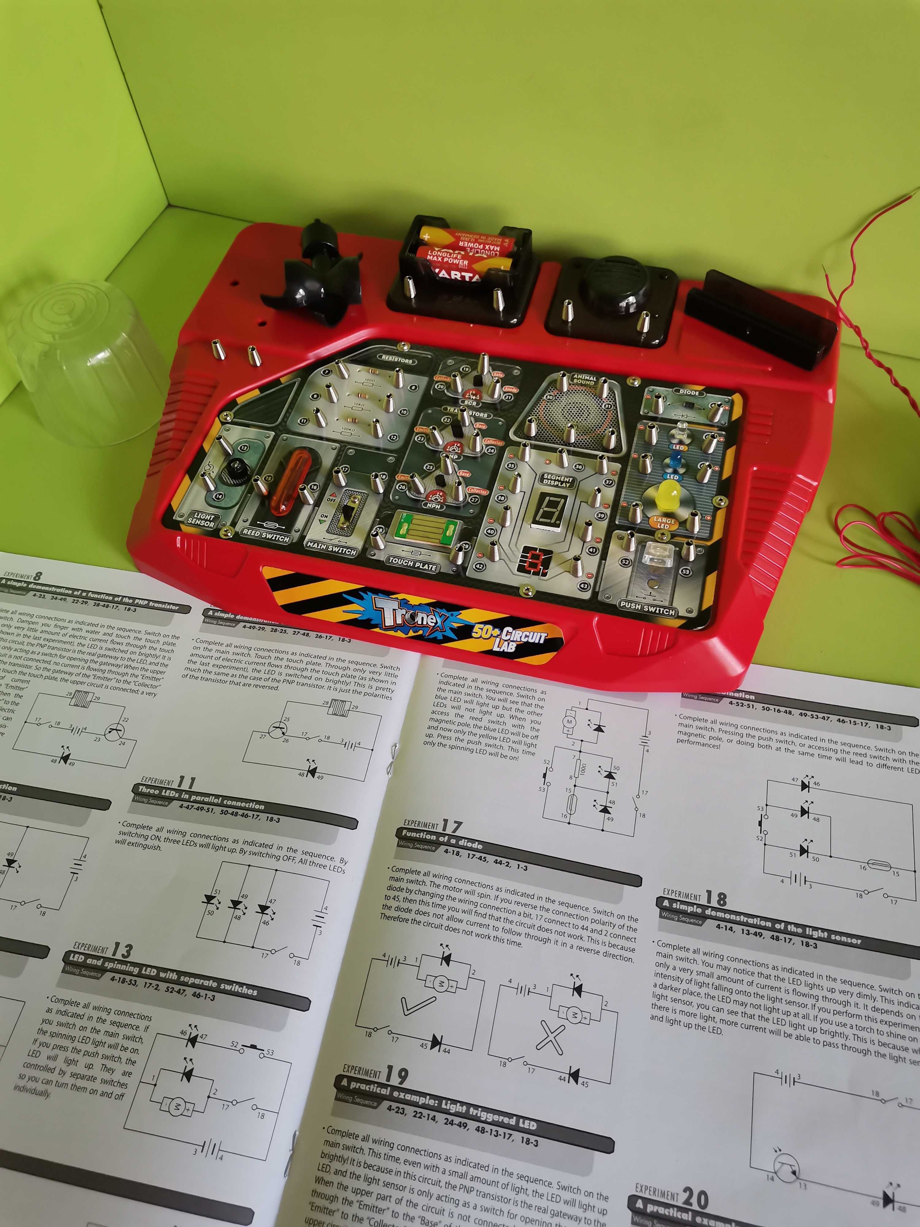 Joc de electronică. Kit educativ pentru pasionații de electricitate.