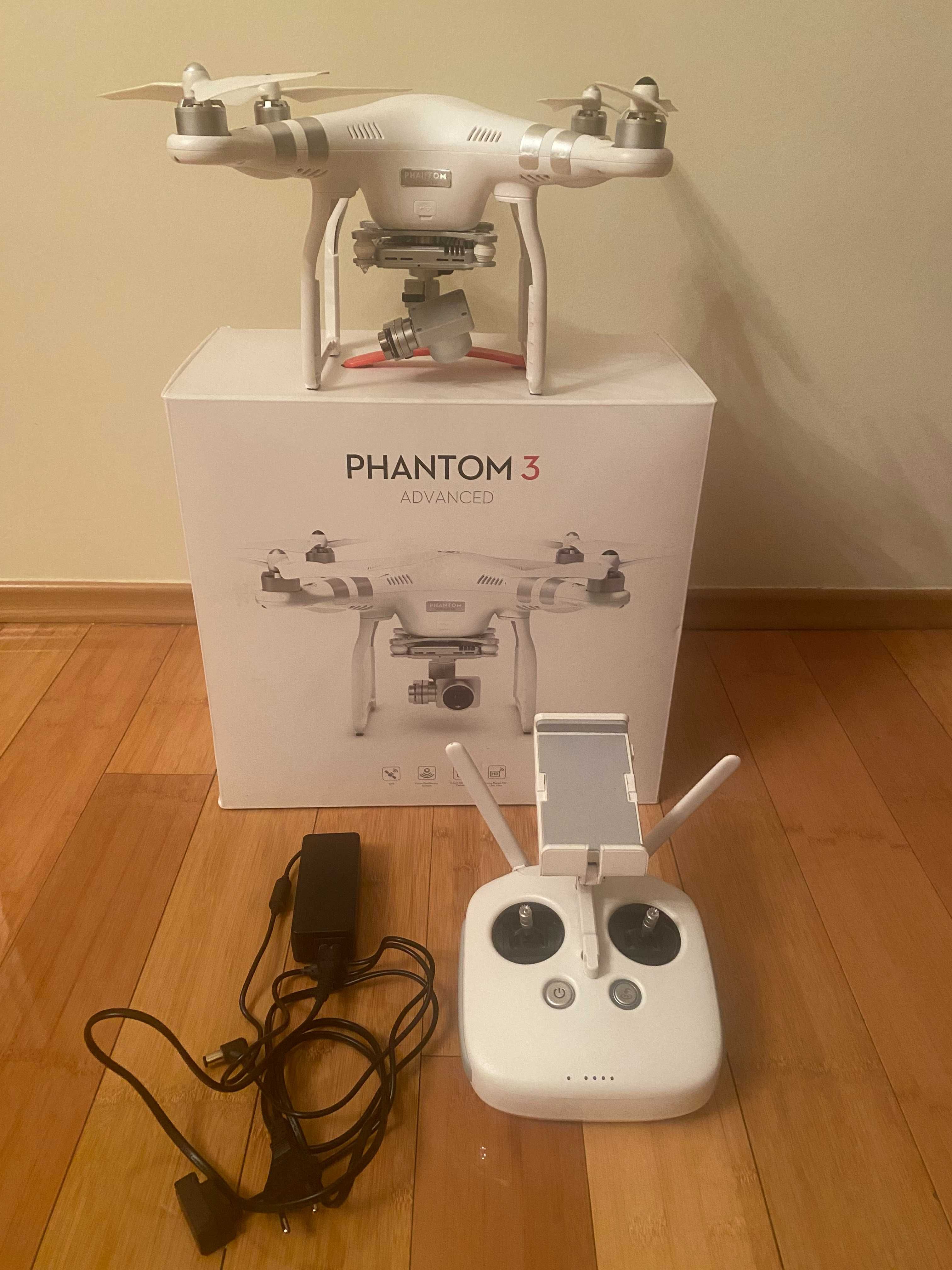 Квадрокоптер DJI PHANTOM 3 Advanced