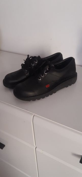 Нови маркови обувки