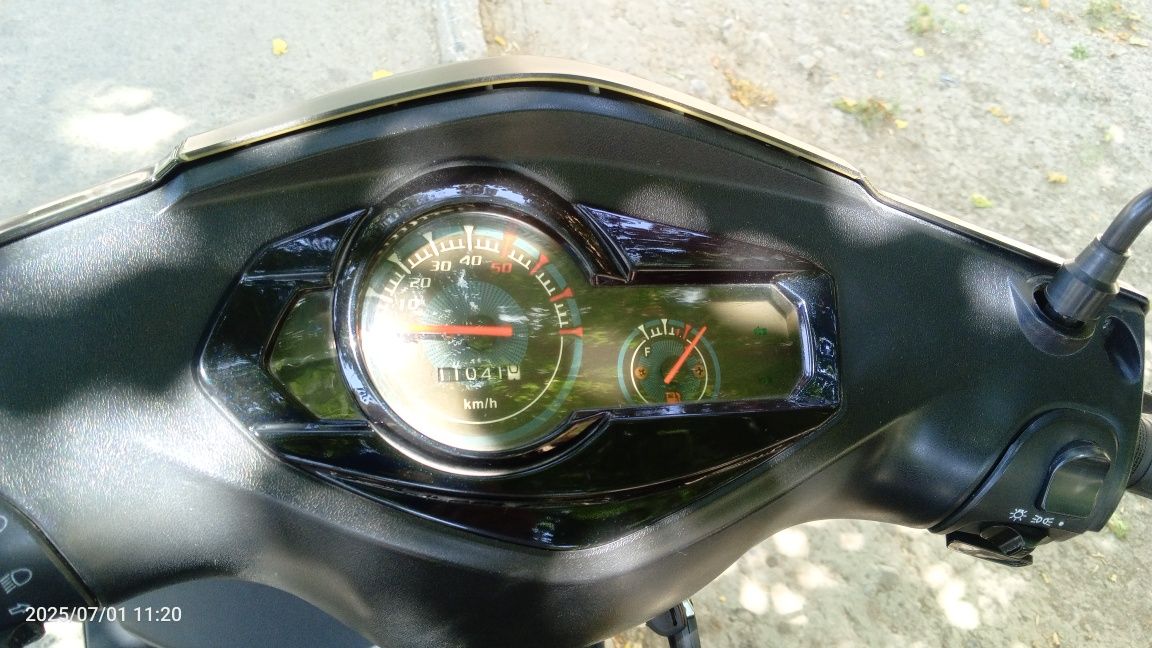 Srochniga sotiladi 125 Kuba tezligi 80 100 ga 2.5 ichadi