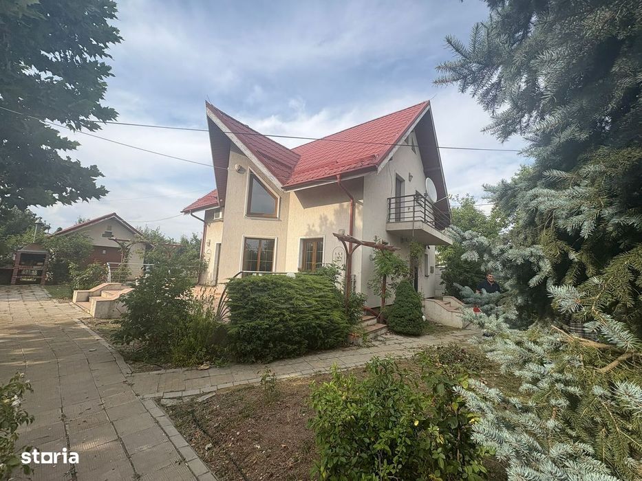 Casă P+M+Pod în Fundeni, compartimentare practică, teren 1.770 mp