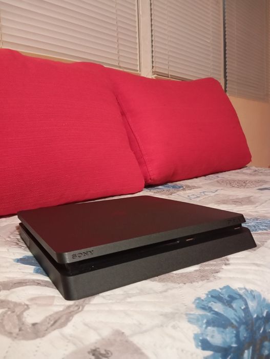 Playstation 4 (PS4) SLIM 1TB + ИГРИ