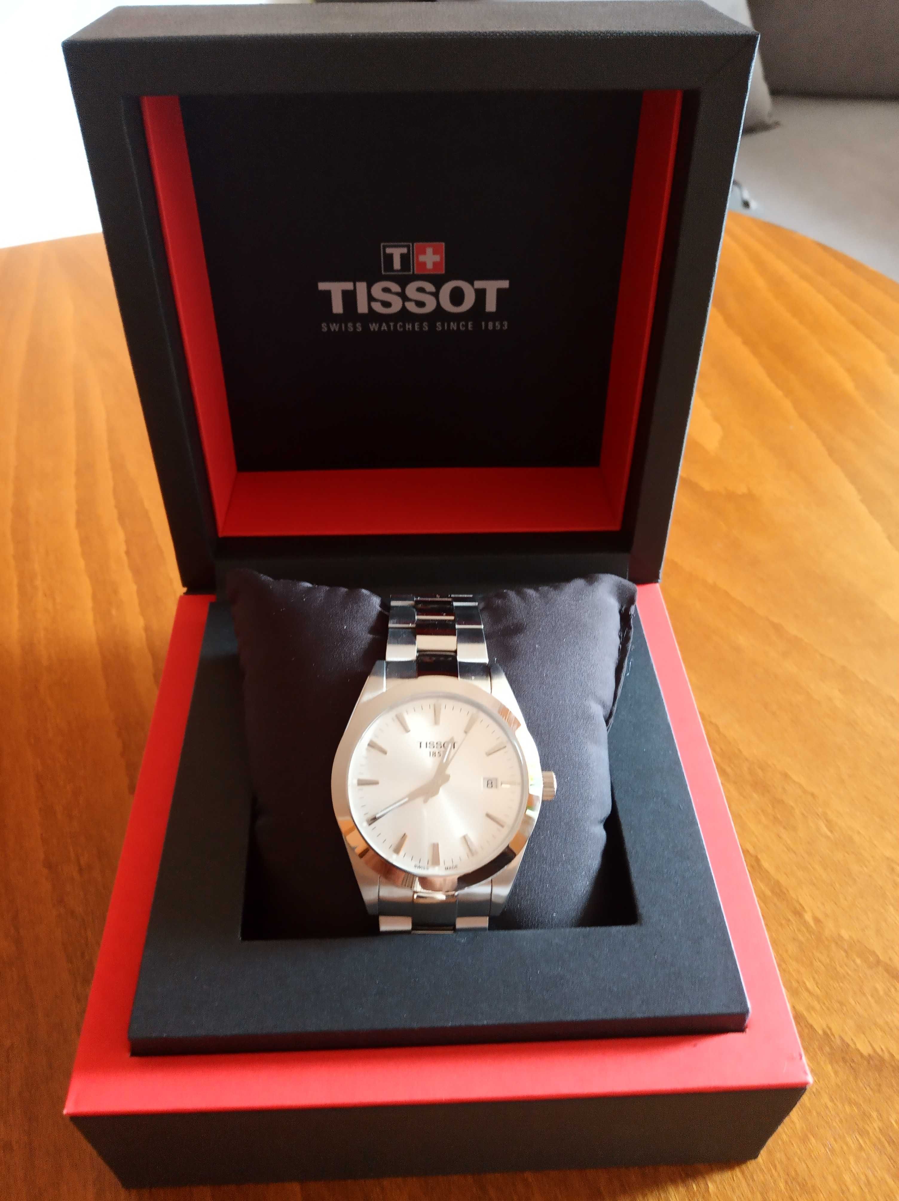 Часовник TISSOT, швейцарски,