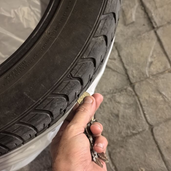Гуми 185/55/16 дот 2018 Dunlop
