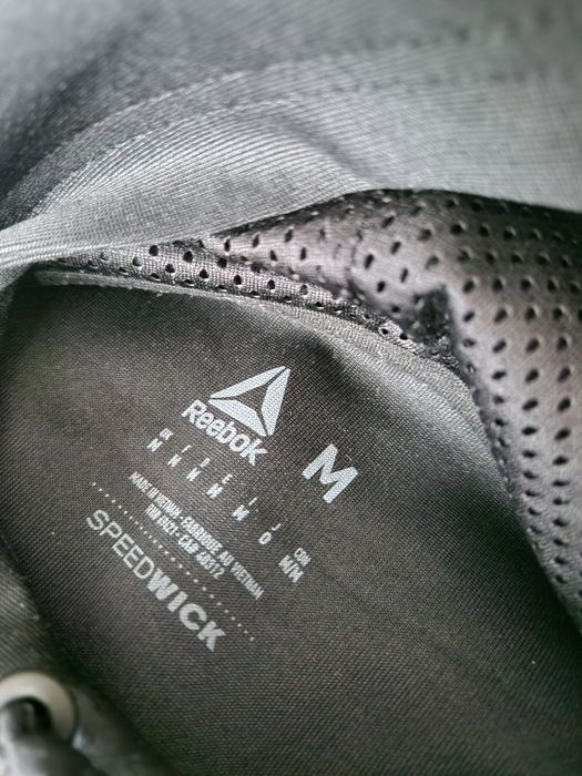 Мъжки суитчър Reebok - M размер