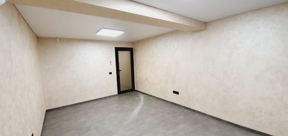 Birou de inchiriat-Et.1-Strada Brailei-Vis-a-vis de ING-Aprox.20m2