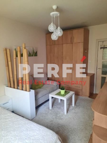 Дава се под наем Двустаен апартамент в Бургас, Възраждане - 45 кв.м за 346.8 € - Снимка #1