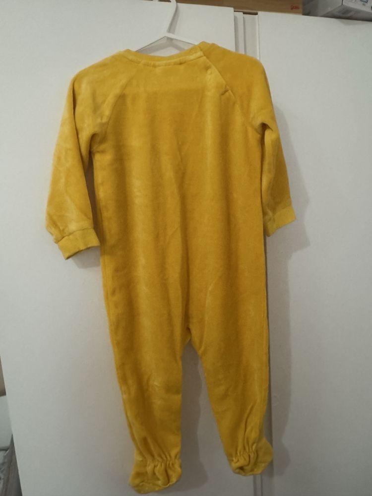 Ромпери / пижами от плюш на H&M