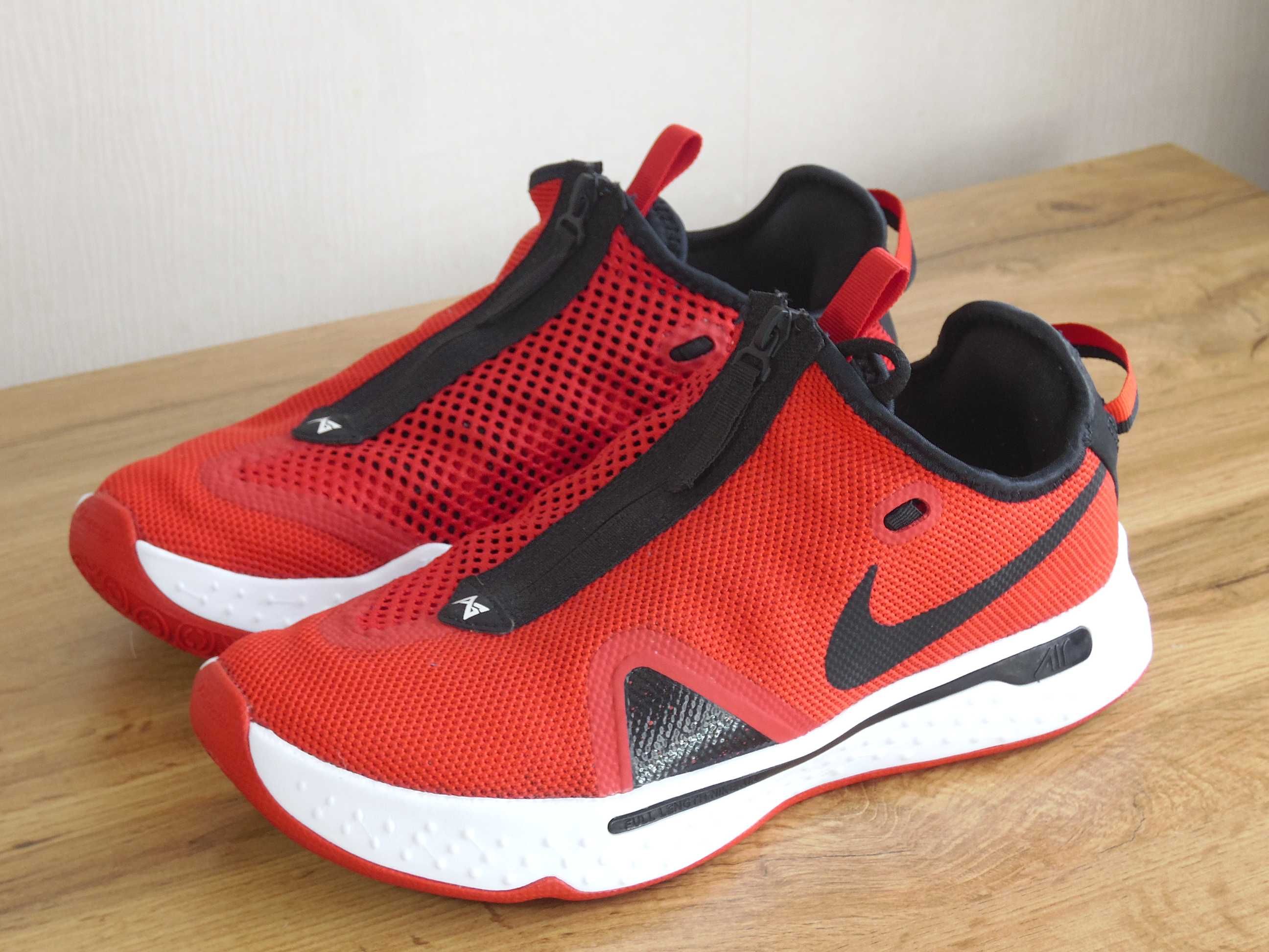 Nike PG 4 TB 'University Red' - 42,5 номер Оригинални!