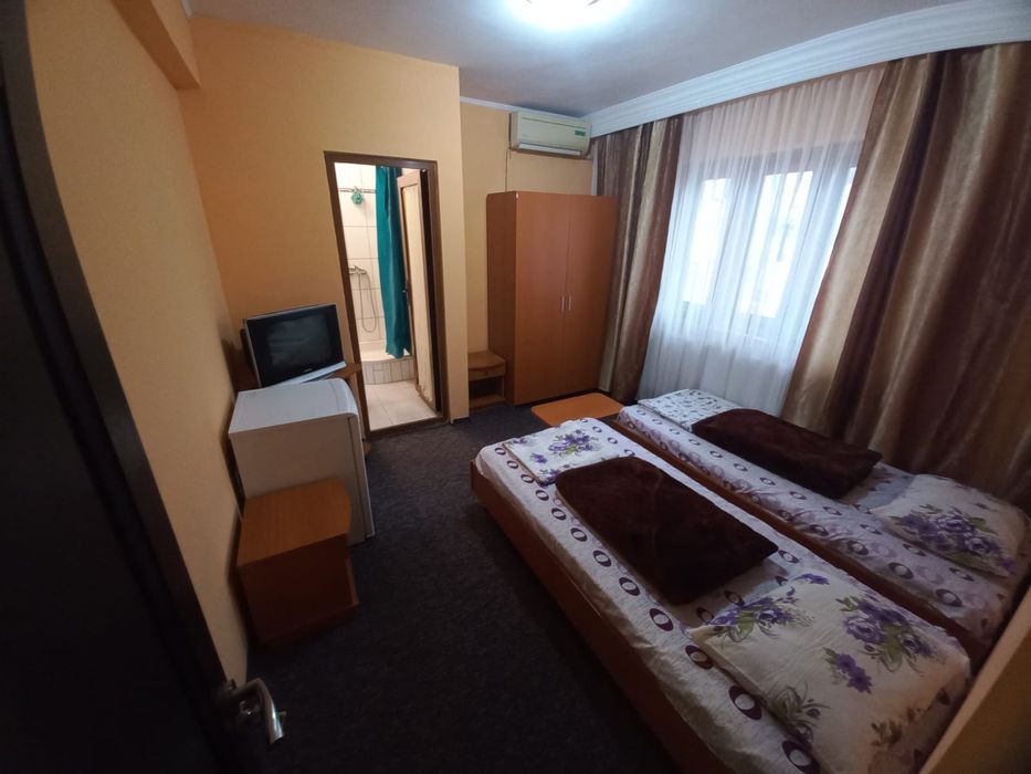 Inchiriez camere pentru muncitori