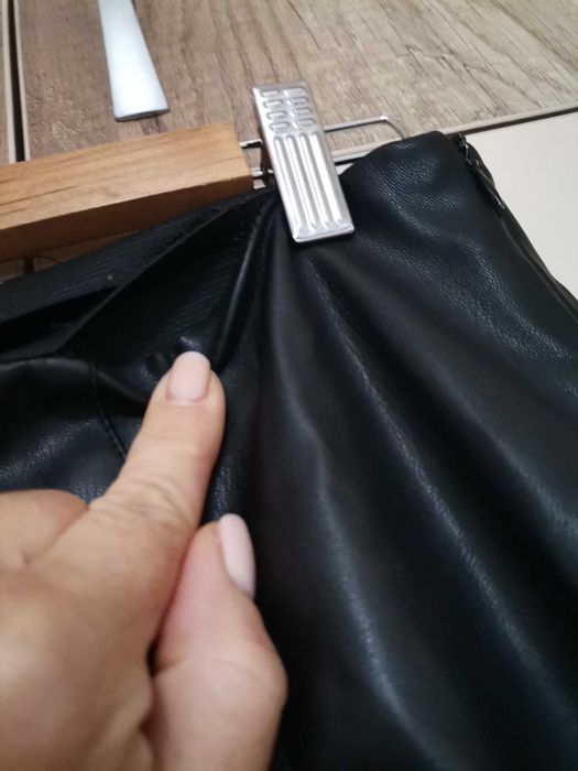 Кожен панталон Л размер