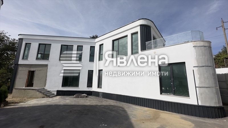 Тристаен апартамент