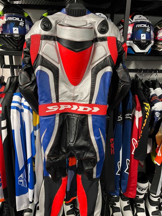 Кожен мото екип SPIDI R2 EVO Vented.50-M ,гърбица и всички протектори