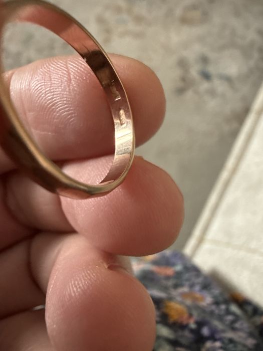 олтин узук масса 2,15 грамм