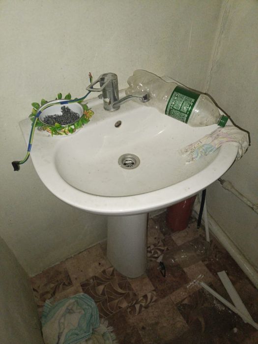 Унитаз и раковина